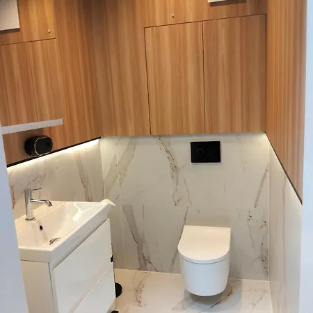 833 Npm - Jacuzzi W Ogrodzie Dla Naszych Gosci Gratis 4*
